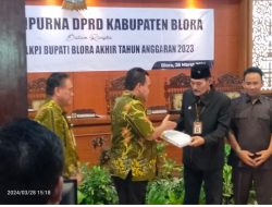 Bupati Sampaikan LKPJ TA 2023 di Depan Sidang Paripurna