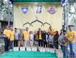 Peduli warga lereng gunung Merbabu, Kapolda Jateng serahkan bantuan sosial.