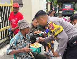 Sarapan Gratis Bersama Warga Masyarakat, Wujud Polsek Cepu Polres Blora Dekatkan Diri Dengan Warga.